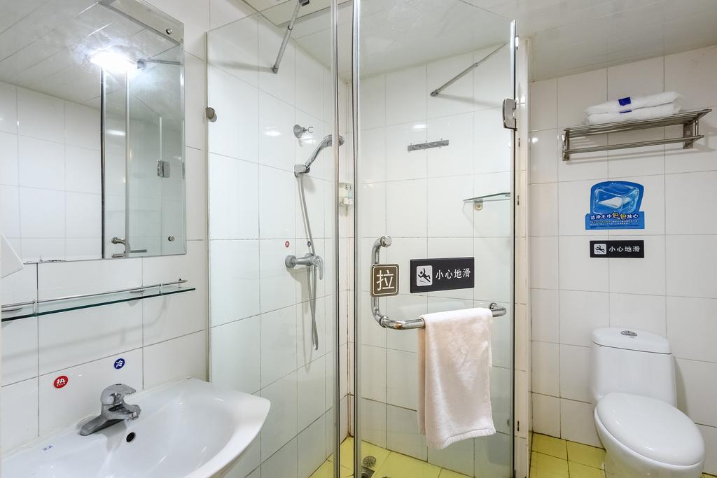 7Days Inn Guangzhou Shijing Jinbi Xincheng Exterior photo
